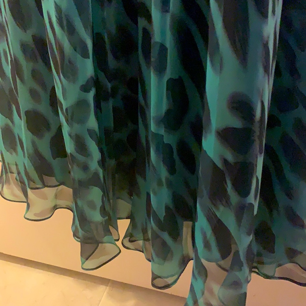 La Femme Formal Gown ๐ - Picture 9 of 9